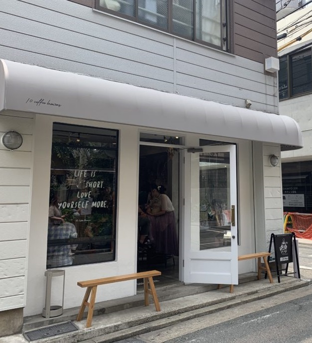 dot.(10 coffee brewers)